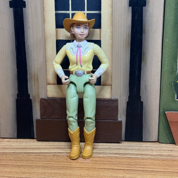 Vintage 2000 Fisher-Price Loving Family Cowgirl Western Country Girl Doll 6" - Picture 2 of 6
